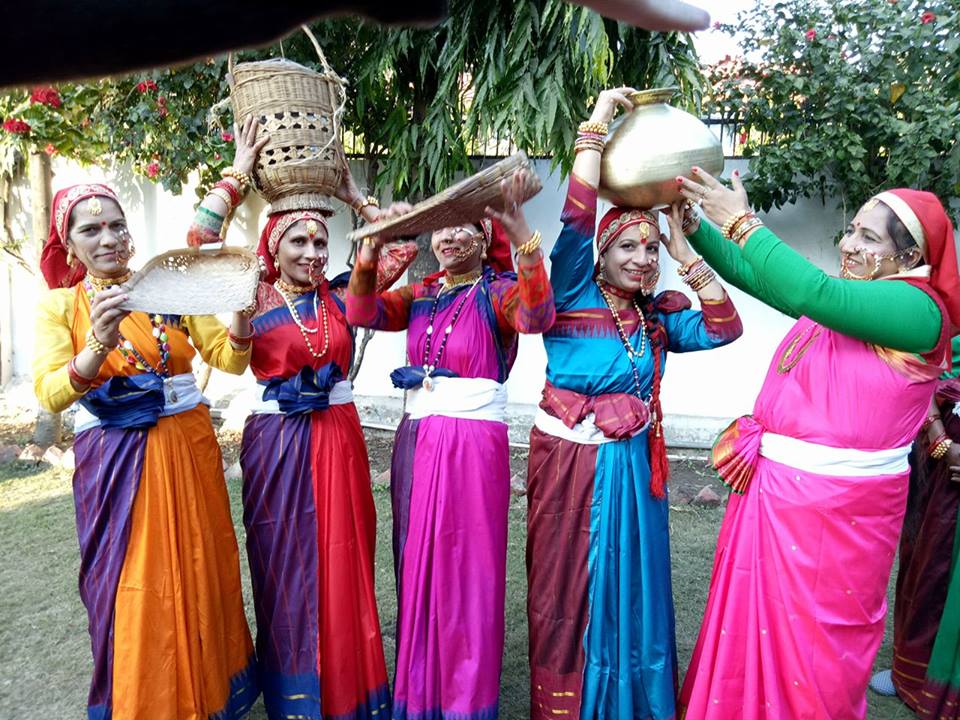 What is traditional dress of Garhwal – गढ़वाल की पारंपरिक पोशाक? –  Uttarakhand Society & Culture – Uttarakhand Online Community